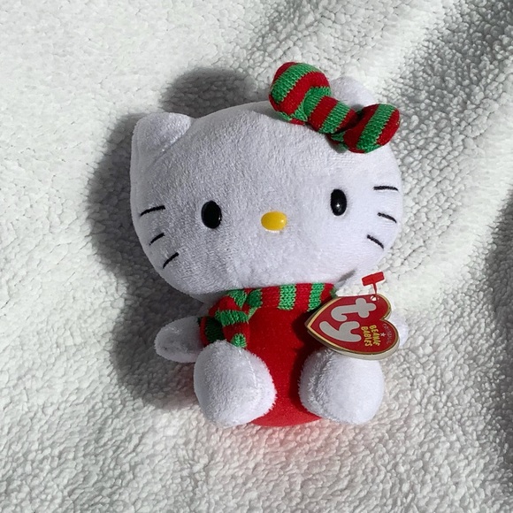 Hello Kitty Ty Christmas Plush NWT - Picture 2 of 3